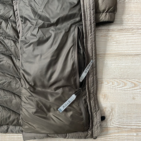 LLBean Puffer Jacket - Picture 4 of 7